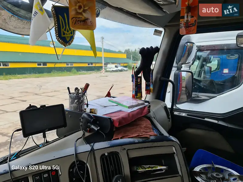 Тягач Renault Premium 2011 в 
