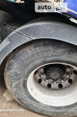 Тягач Renault Premium 2011 в 