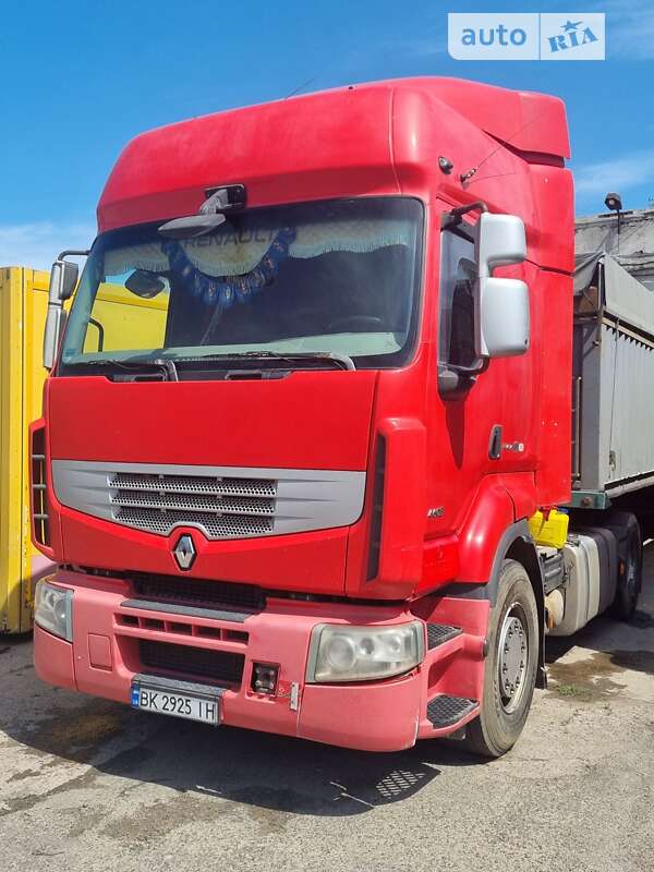 Тягач Renault Premium 2012 в Татарбунарах