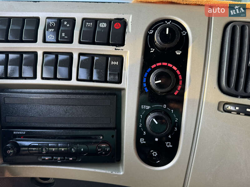 Тягач Renault Premium 2011 в Киеве