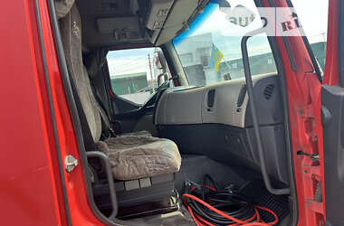 Тягач Renault Premium 2012 в 