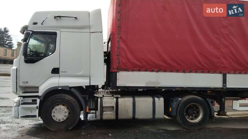 Тягач Renault Premium 2011 в Луцке