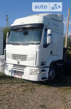 Тягач Renault Premium 2011 в Самборе