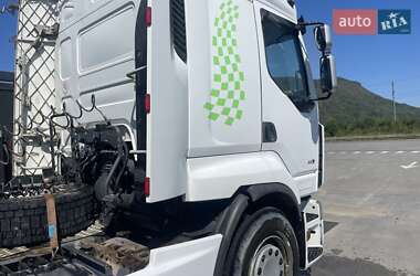 Тягач Renault Premium 2012 в 