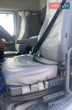 Тягач Renault Premium 2012 в 