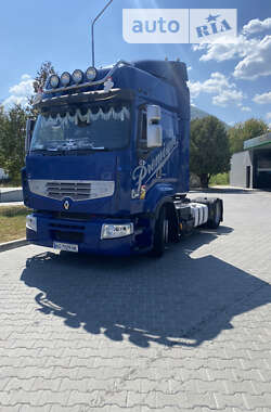 Тягач Renault Premium 2012 в Тячеве