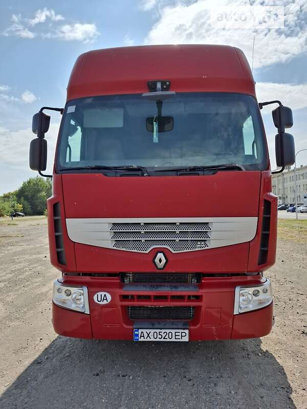 Тягач Renault Premium 2007 в 