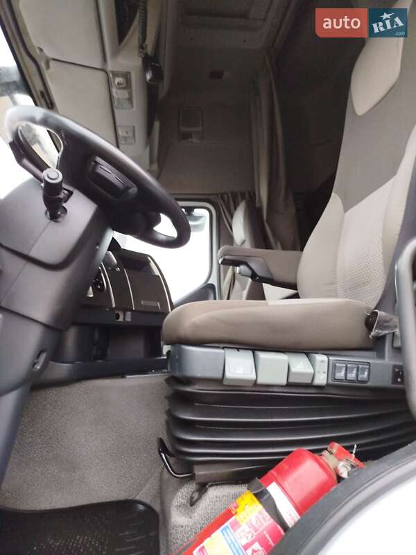 Тягач Renault Premium 2012 в Луцке