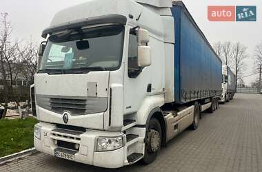 Тягач Renault Premium 2011 в Городке