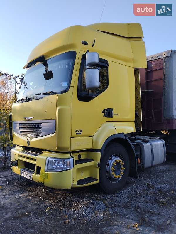 Тягач Renault Premium 2007 в Новой Басане