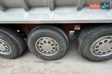 Тягач Renault Premium 2010 в 