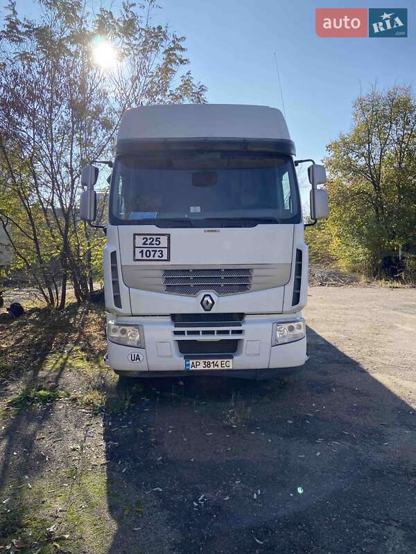 Renault Premium 2012