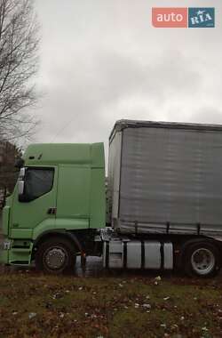 Тягач Renault Premium 2010 в 