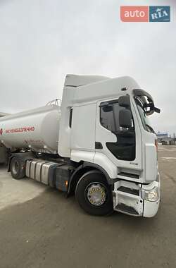 Тягач Renault Premium 2010 в Киеве