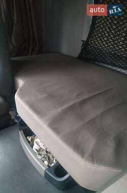 Тягач Renault Premium 2013 в 