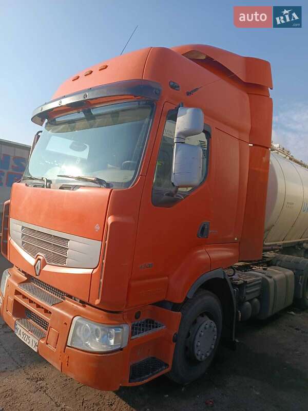 Тягач Renault Premium 2011 в Дніпрі