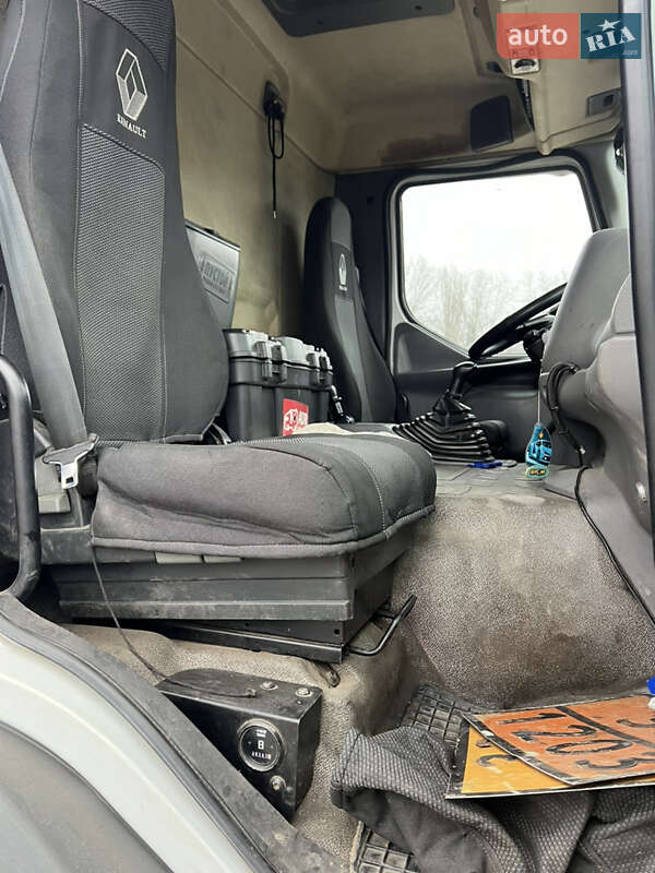 Бензовоз Renault Premium 2004 в Днепре