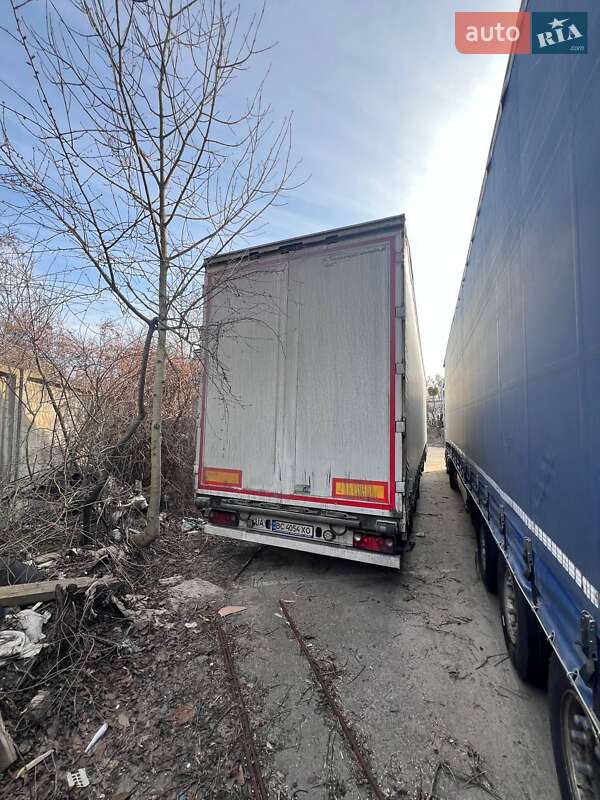 Тягач Renault Premium 2008 в Львове