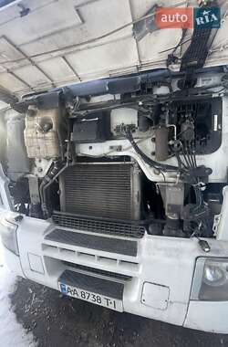 Тягач Renault Premium 2010 в 