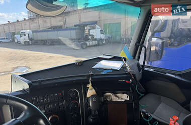 Тягач Renault Premium 2011 в 