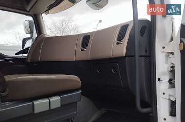 Тягач Renault Premium 2012 в 