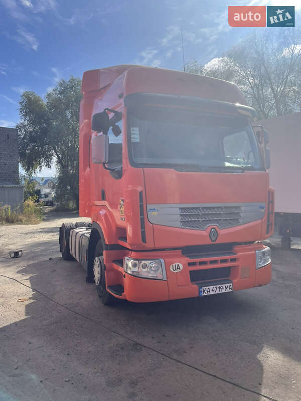 Тягач Renault Premium 2011 в Вишневом