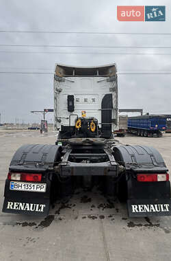 Тягач Renault Premium 2011 в 