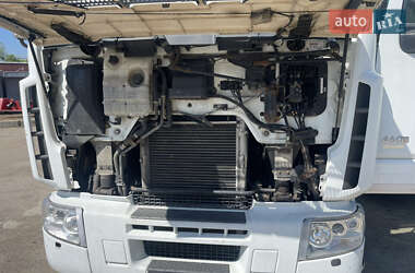Тягач Renault Premium 2010 в 