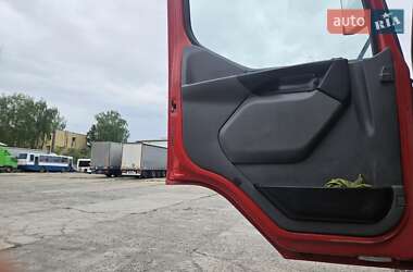 Тягач Renault Premium 2001 в 