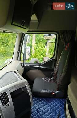 Тягач Renault Premium 2011 в Луцке