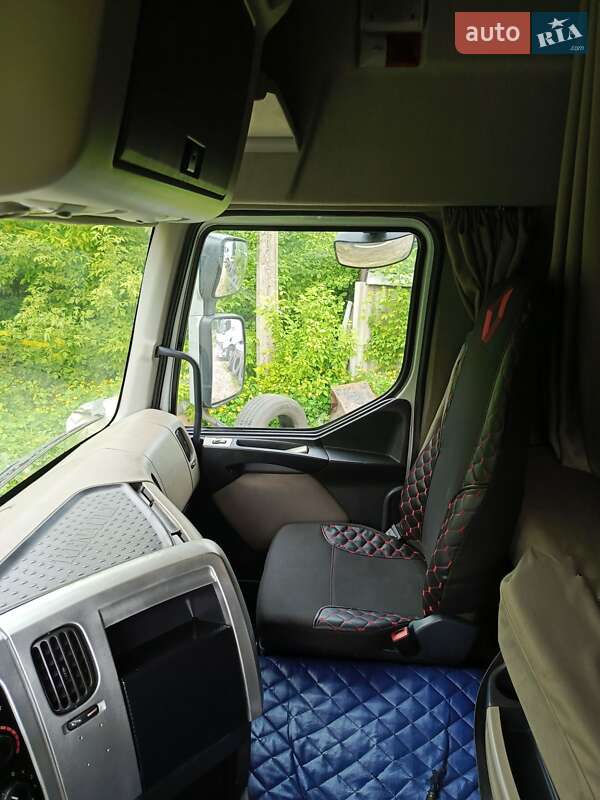 Тягач Renault Premium 2011 в Луцке