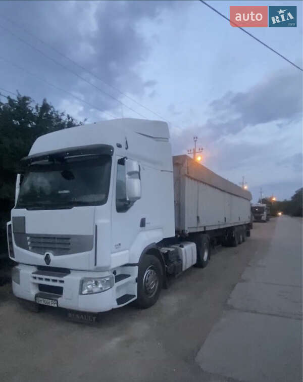 Renault Premium 2012