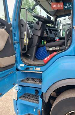 Тягач Renault Premium 2009 в 