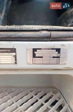 Тягач Renault Premium 1999 в 