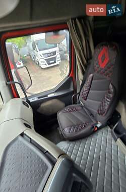 Тягач Renault Premium 2011 в 