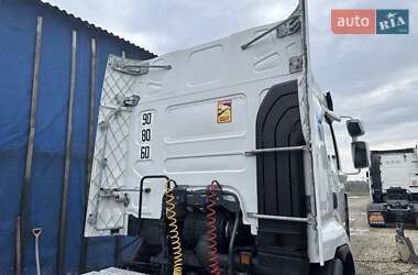 Тягач Renault Premium 2013 в 