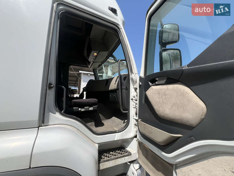 Тягач Renault Premium 2009 в Харькове