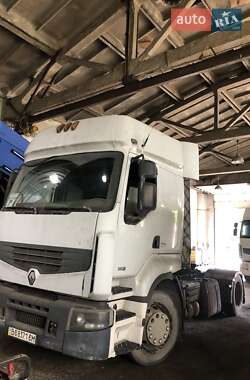 Тягач Renault Premium 2007 в Подрясном