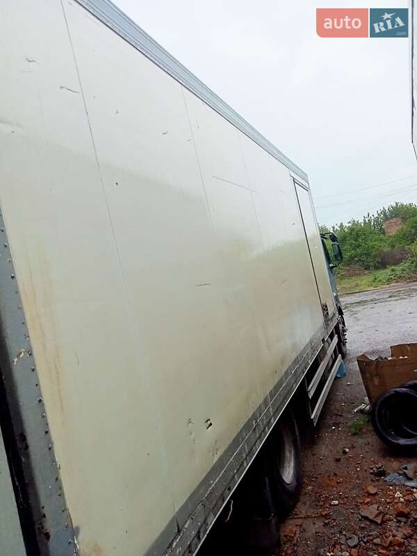 Грузовой фургон Renault Premium 1999 в Виннице