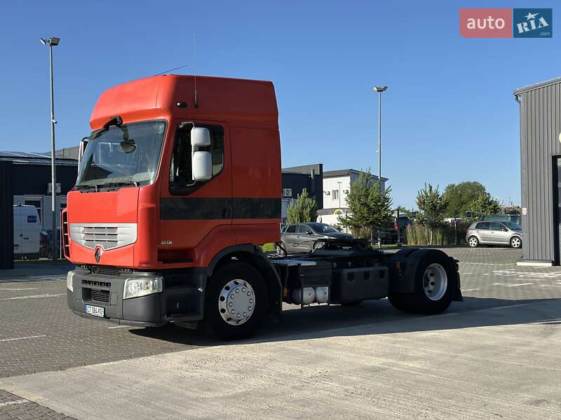 Тягач Renault Premium 2013 в Луцке