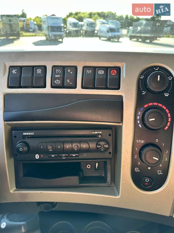Тягач Renault Premium 2013 в Луцке