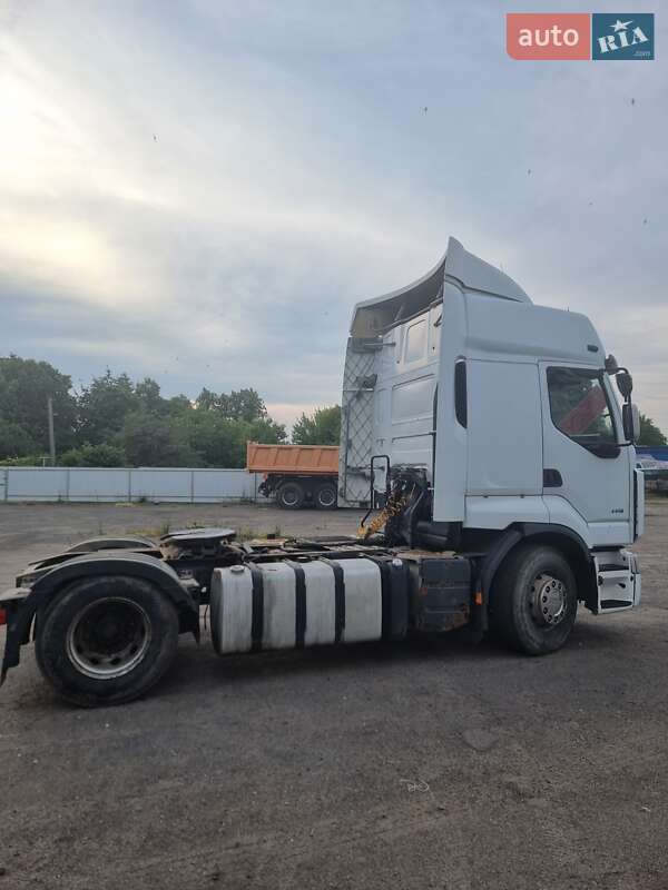 Тягач Renault Premium 2010 в Луцке