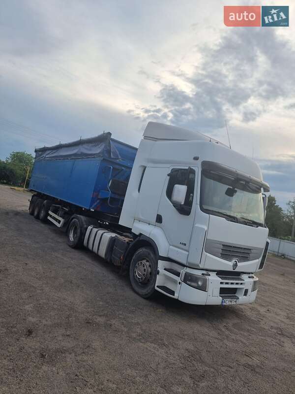 Тягач Renault Premium 2010 в Луцке