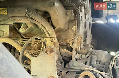Тягач Renault Premium 2005 в 