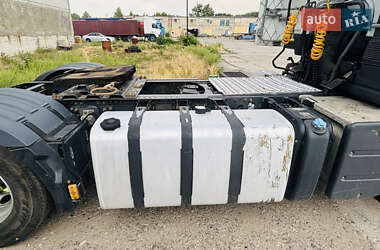 Тягач Renault Premium 2011 в 
