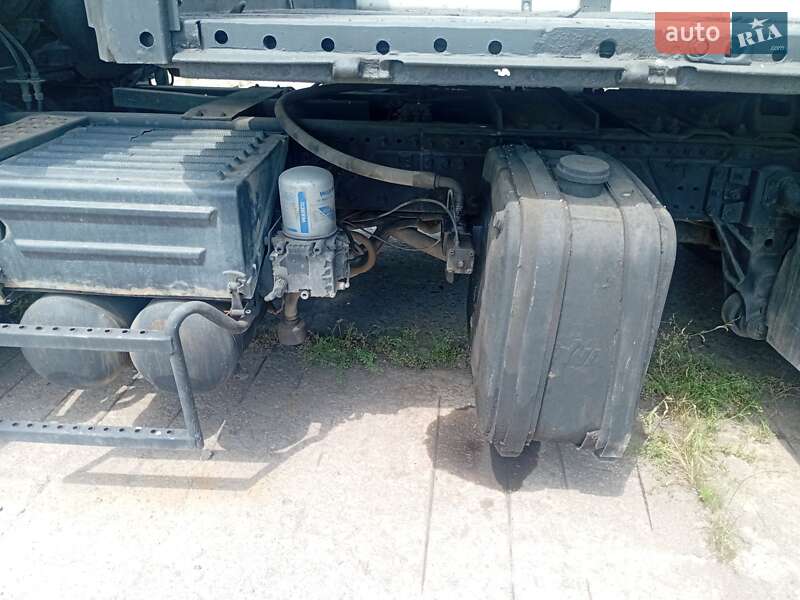 Тягач Renault Premium 2007 в Кривом Роге
