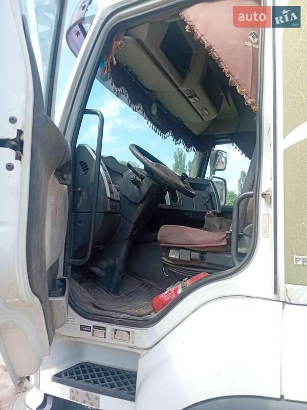Тягач Renault Premium 2007 в Кривом Роге