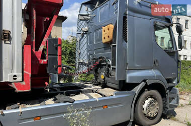 Тягач Renault Premium 2012 в 