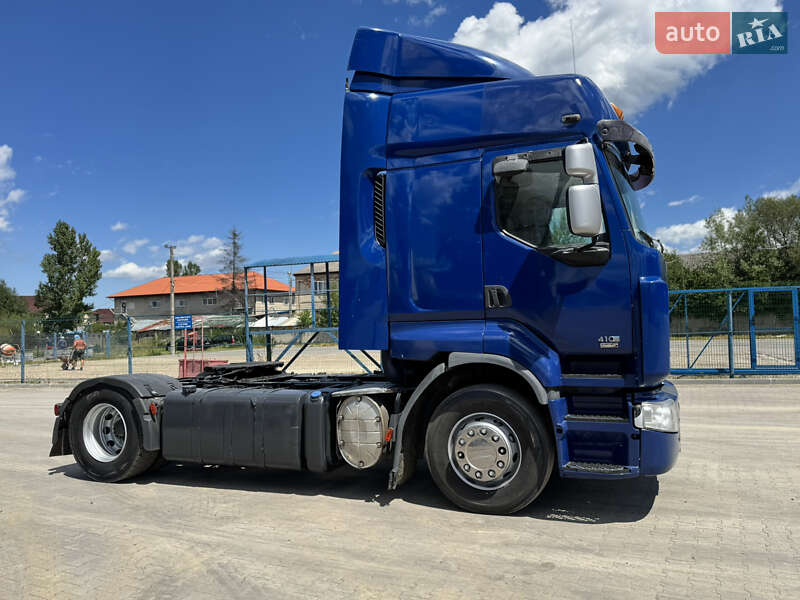 Тягач Renault Premium 2008 в Долине