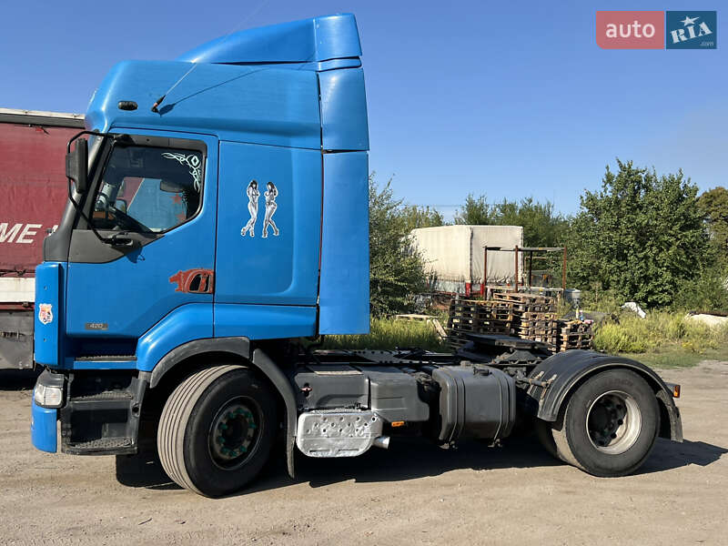 Тягач Renault Premium 2001 в Новомосковске